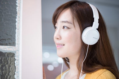 SONY ZX110A WIRED WITHOUT MIC HEADSET  (WHITE, ON THE EAR)